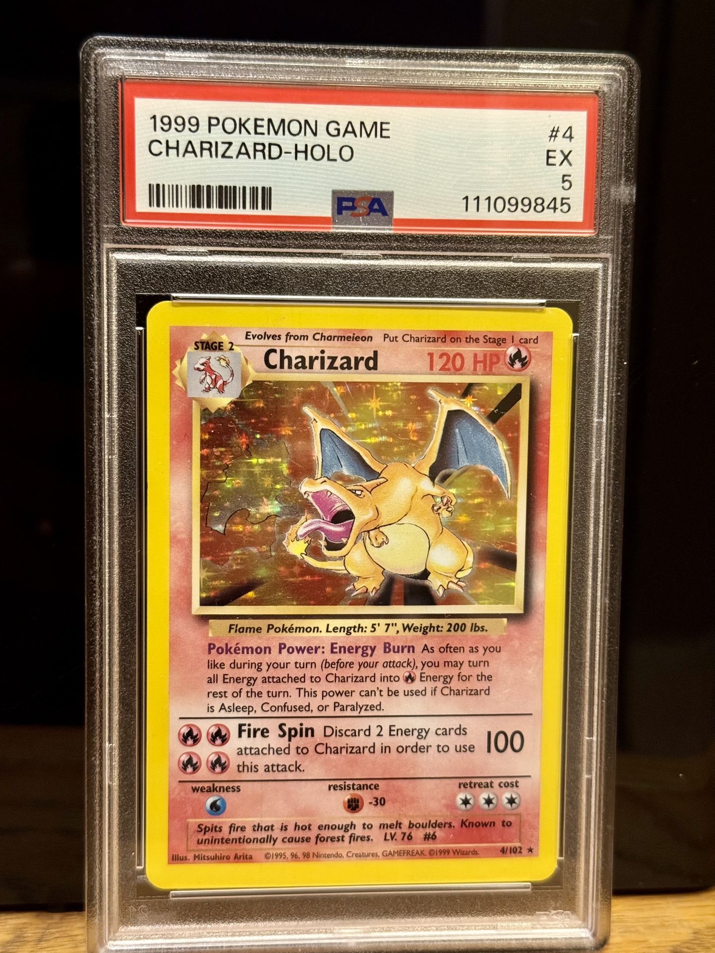 Charizard (1999 Base Set #4) - PSA 5