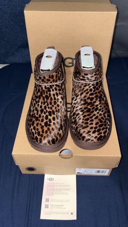 UGG size 7 And 8