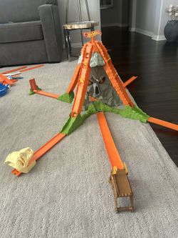 Hot Wheels Volcano Blast