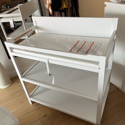 Storkcraft Changing Table