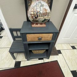 Antique Stand N Chair