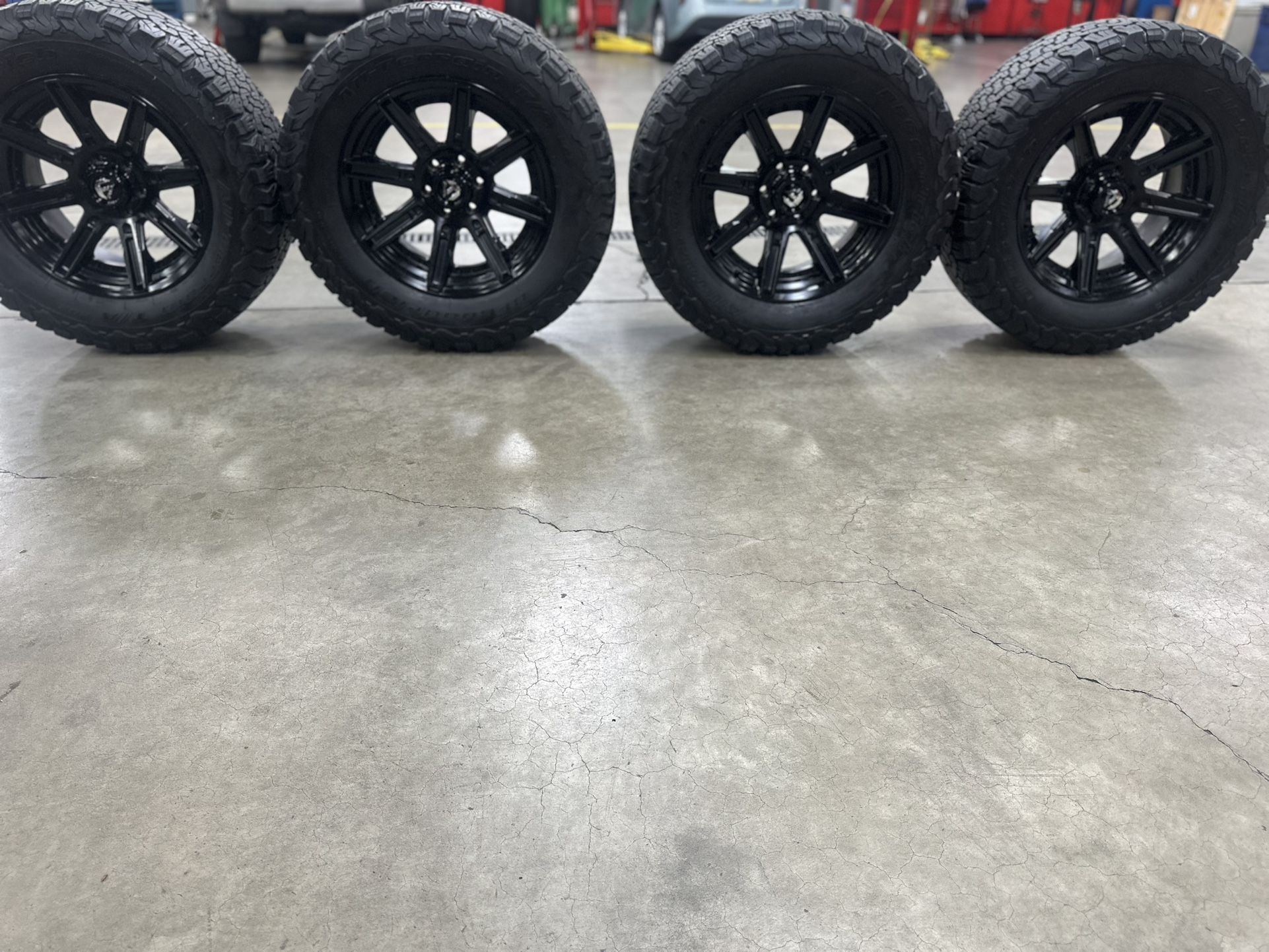 20x9 Wheels With Tires