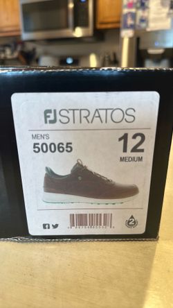 Men’s size 12 golf shoe