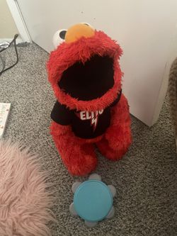 Dancing Elmo