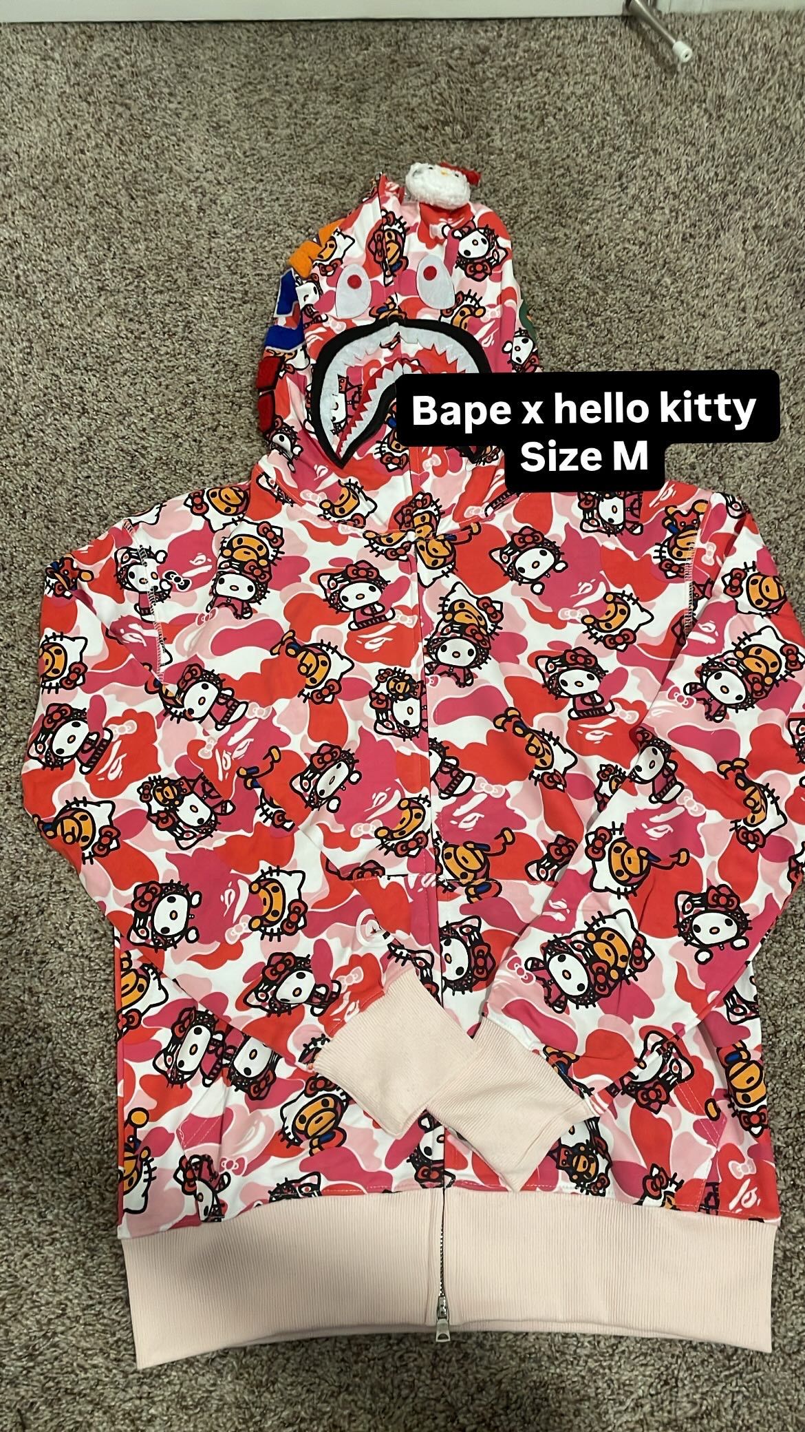 Bape X Hello Kitty Size M