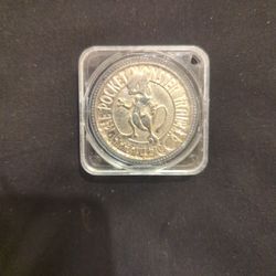 Pokemon Vintage Mewtwo Battle Coin