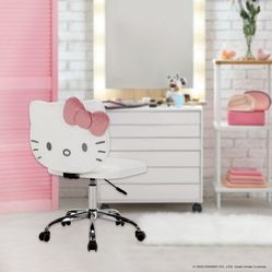 Hello Kitty VAnity Chair White Velvet. Impressions Brand . New Especial Price