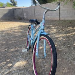 Women’s Diamondback Beach Cruiser Bike (26’)