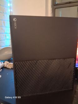 Black Xbox one 500gb