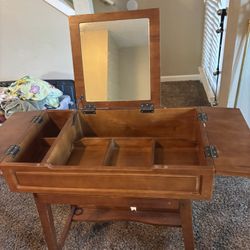 Make Up Table 