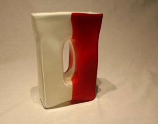 Beautiful original Murano glass Vase. 9.5 inches