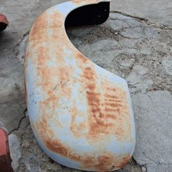 1948-54 CHEVY TRUCK FENDER!! RIGHT REAR!! 150$ OBO