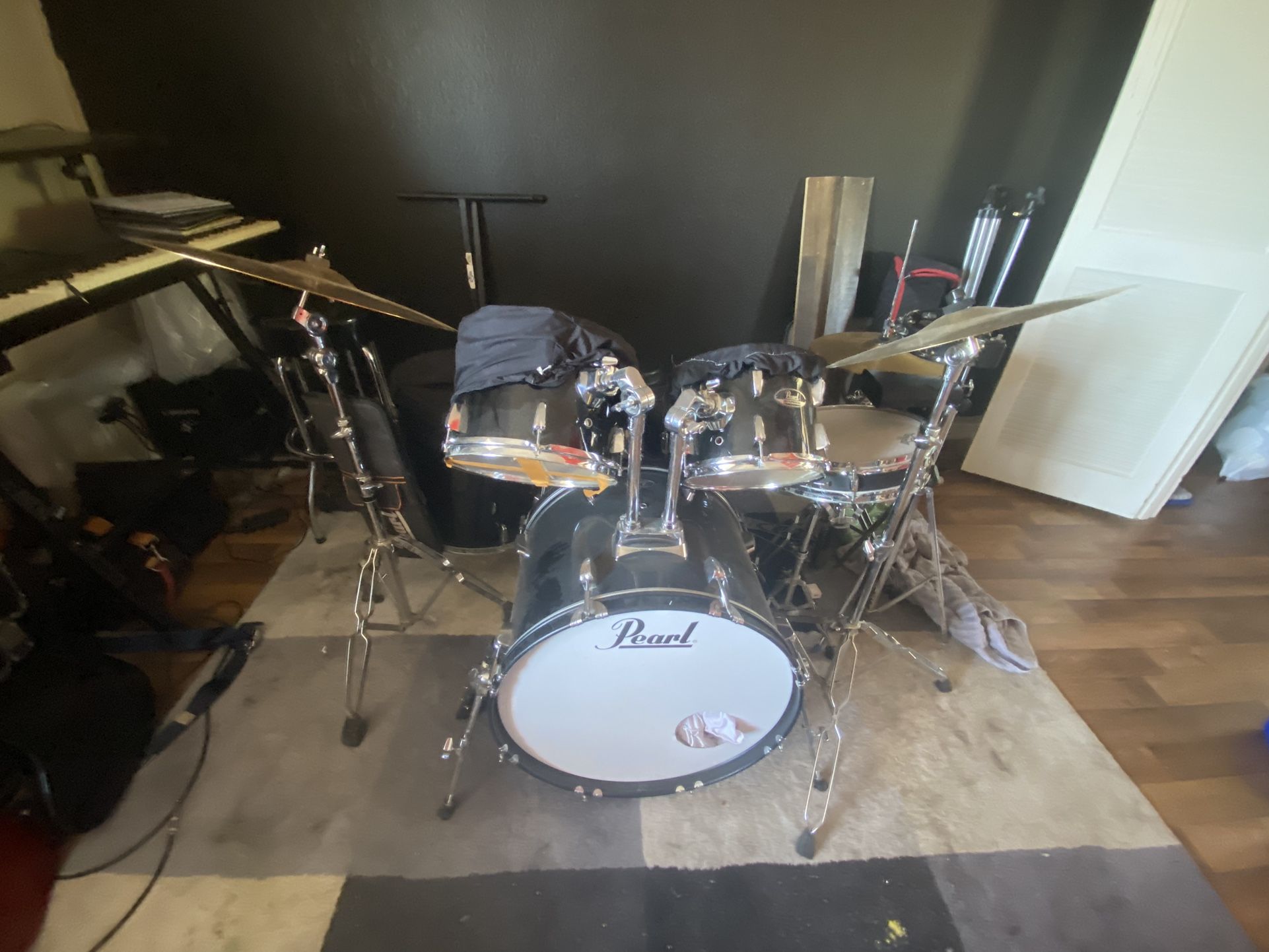 Pearl Roadshow With Extras