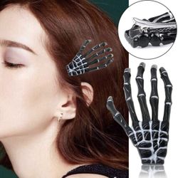 Black Skeleton Clip