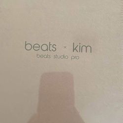 Beats Studio  Pro - Brand new