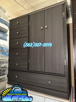 Grey Pacoima closet wardrobe dresser ropero armoire Nuevo