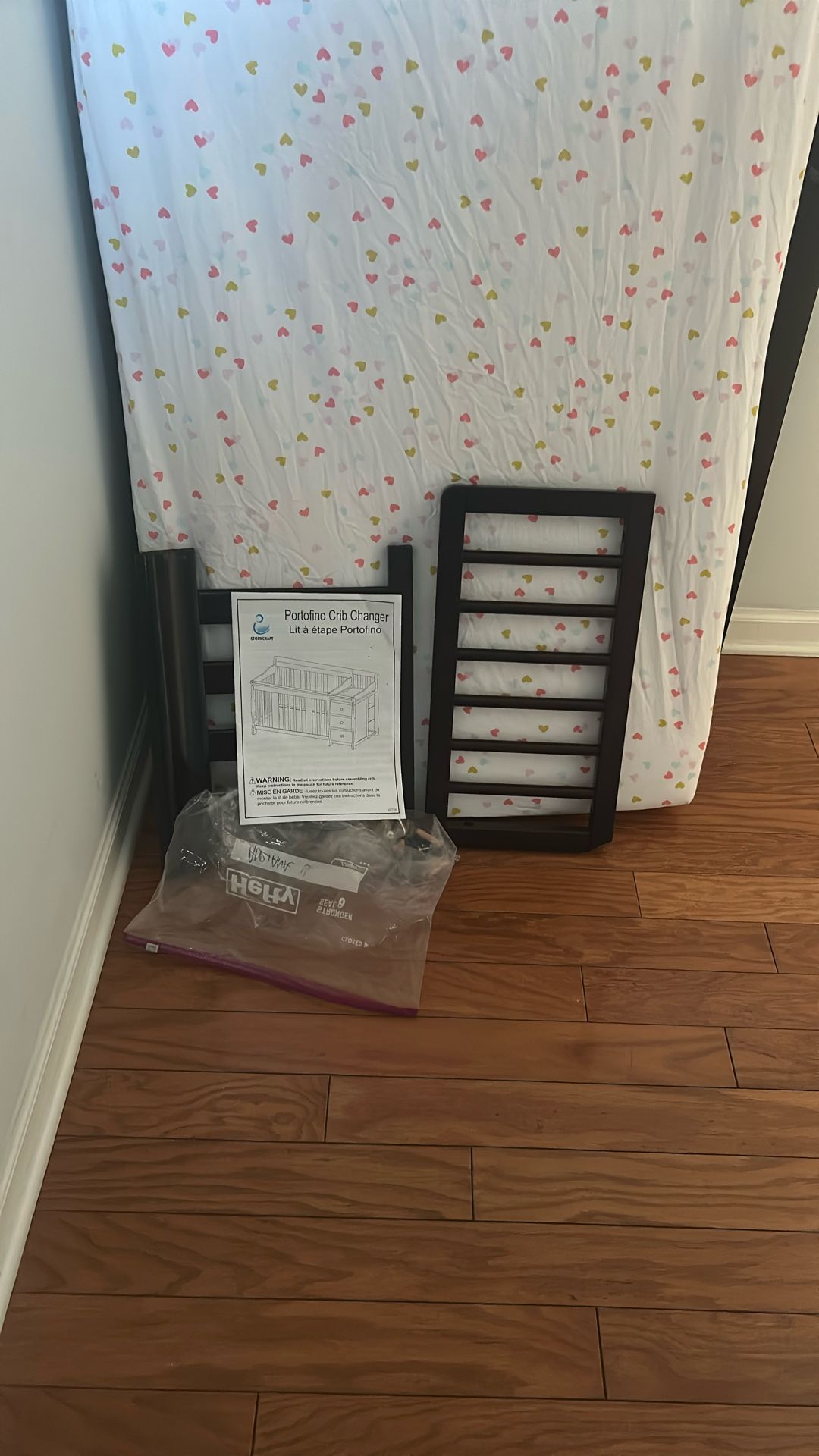 All In One Crib. Almost New.