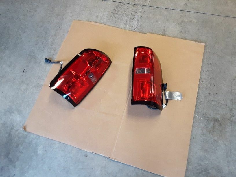 Like New Tail Lights