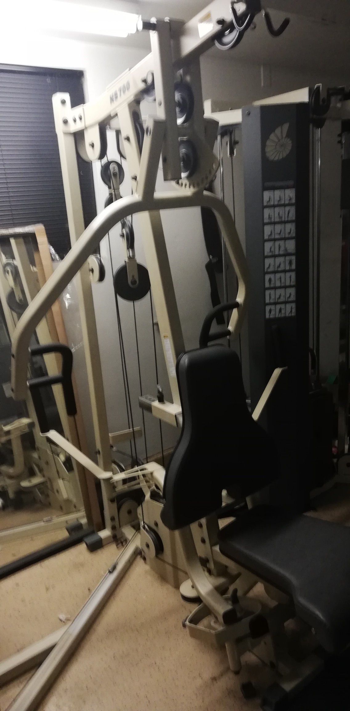 Nautilus NS7000 Home Gym with Cable Crossover, Chest Press, Lat Pulldown, Back Rows, Shoulder Press, Leg curl, Triceps Pushdown