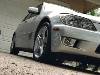 2001 IS 300 10K original miles prestige condition 1/1