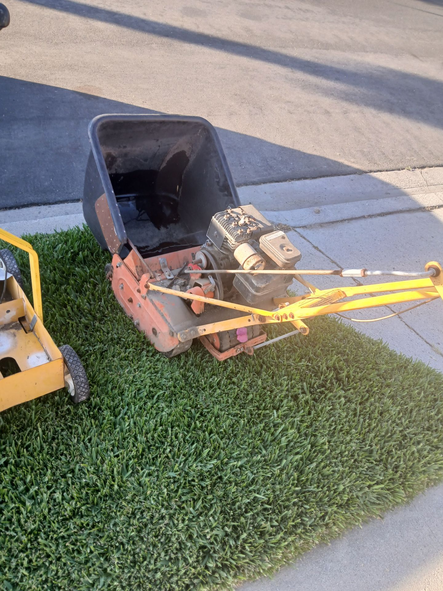 Mclane lawn mower , 3hp