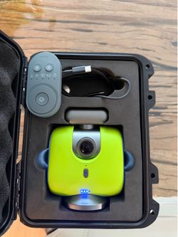 XBotGO  Chamaleon Camera w/ Trace Up Tripod and sand bags