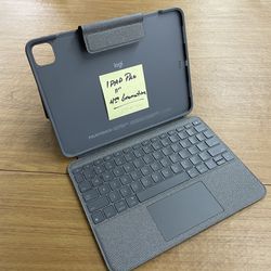 Logitech iPad Pro 11” 4th Generation Keyboard Case