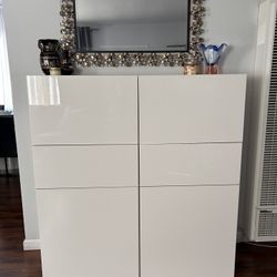 Dresser Cabinet 