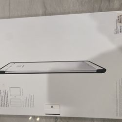 iPad Pro: Silicone Case / Smart Cover 