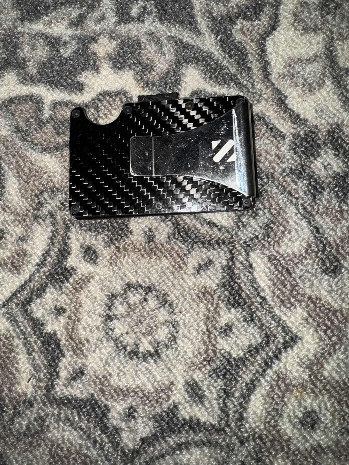 Slim Wallet compared to Ridge