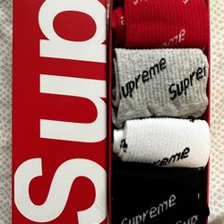Supreme Socks 4 Pair