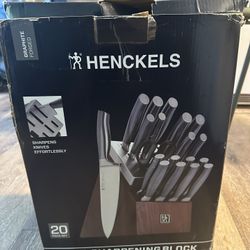 Henckels self sharpening Knife Block And Knives