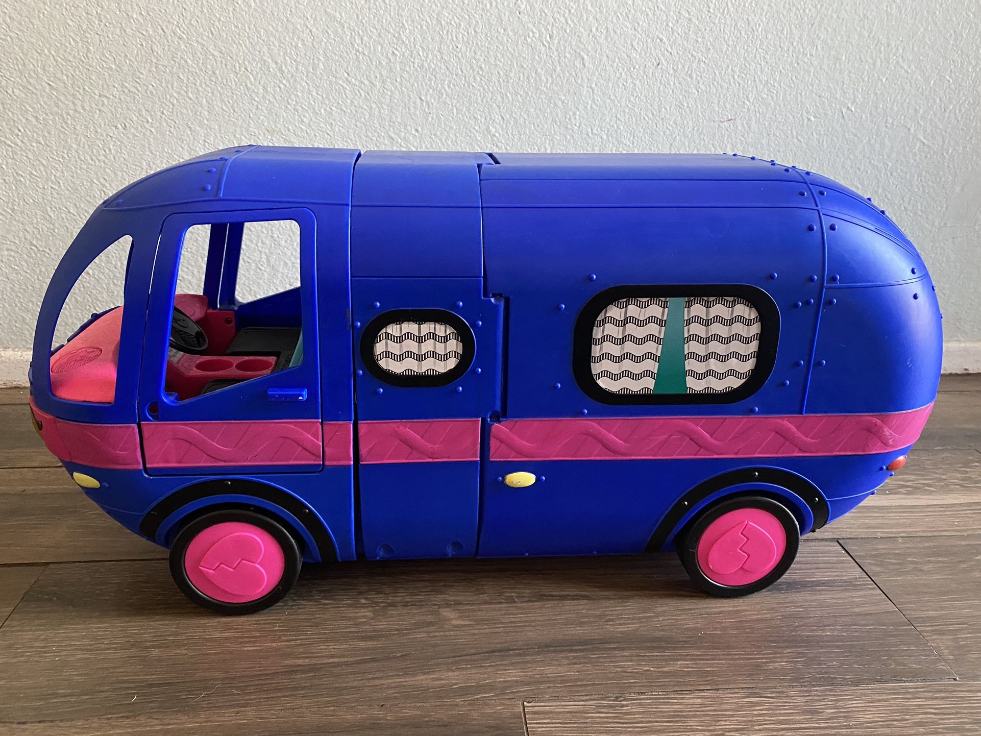 LOL Surprise 4-in-1 Glamper Camp Bus Toy