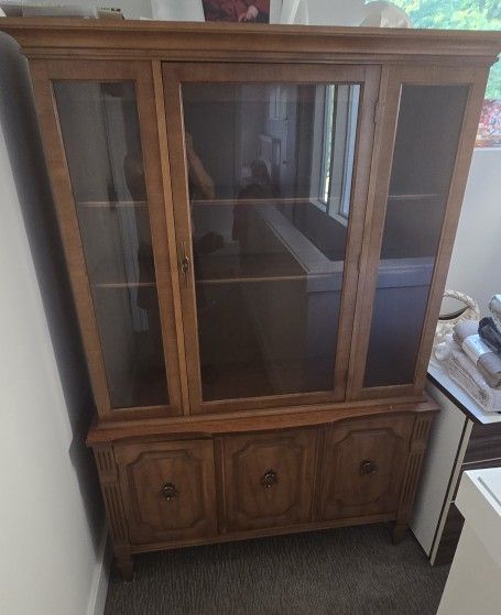 Hutch, Mid-Century Modern display cabinet.