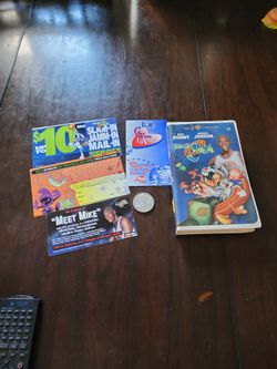 Space Jam Vhs With Collectors Coin