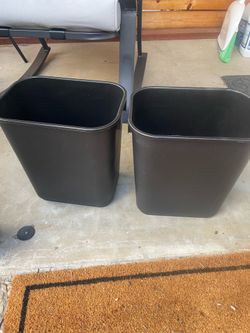 Trash cans  (2-pack) 3 Gallon Black