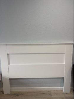 Queen headboard $30