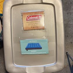  Queen Inflatable Double High Mattress/ Also A Single Double High Inflatable Mattress