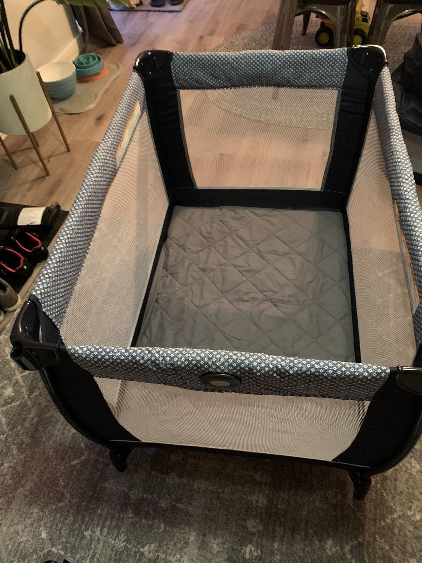 Graco 3 In 1 Pack N Play Dome
