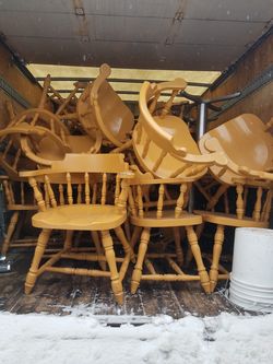 CHAIRS CHAIRS & MO CHAIRS