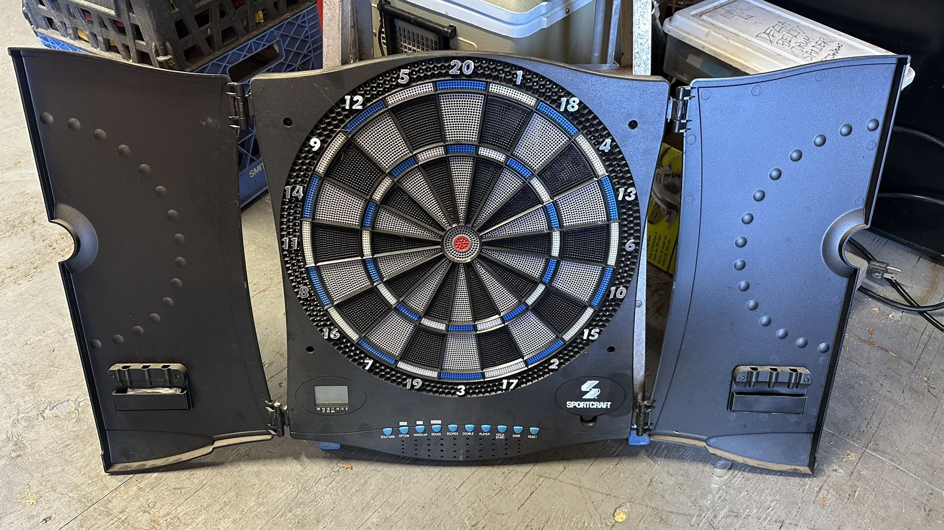 Sportcraft dartboard