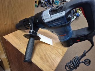 Bosch RH540M Corded Rotary Hammer Drill