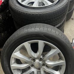 Used Land Rover Rims size #20 set off four $450 