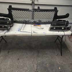Custom Silverado Headlight  And Grill