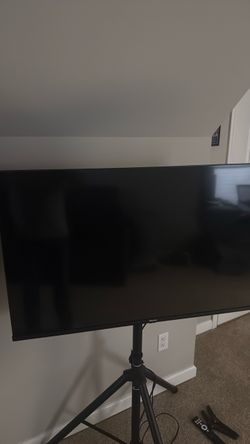Hisense 43” 4k Dolby Vision Smart Google TV - model 43QD5N