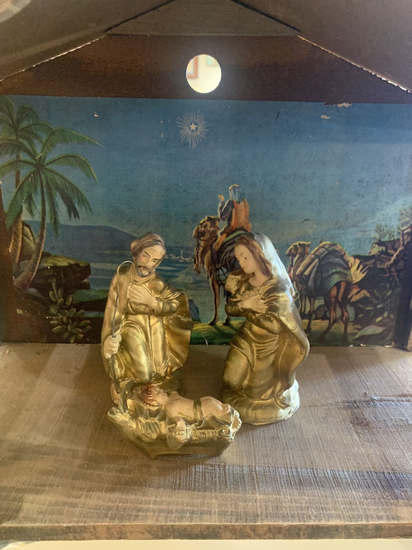 17x8x11 Nativity set manger scene MADE IN ITALY CHRISTMAS. Johanna at Antiques and More. Located at 316b Main Street Buda. Antiques vintage retro fur