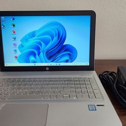 HP Envy laptop Win11 Pro Intel i7