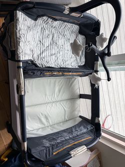 Pack and play graco