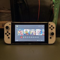 Nintendo Switch & Mario Kart 8 Deluxe *READ DESCRIPTION*