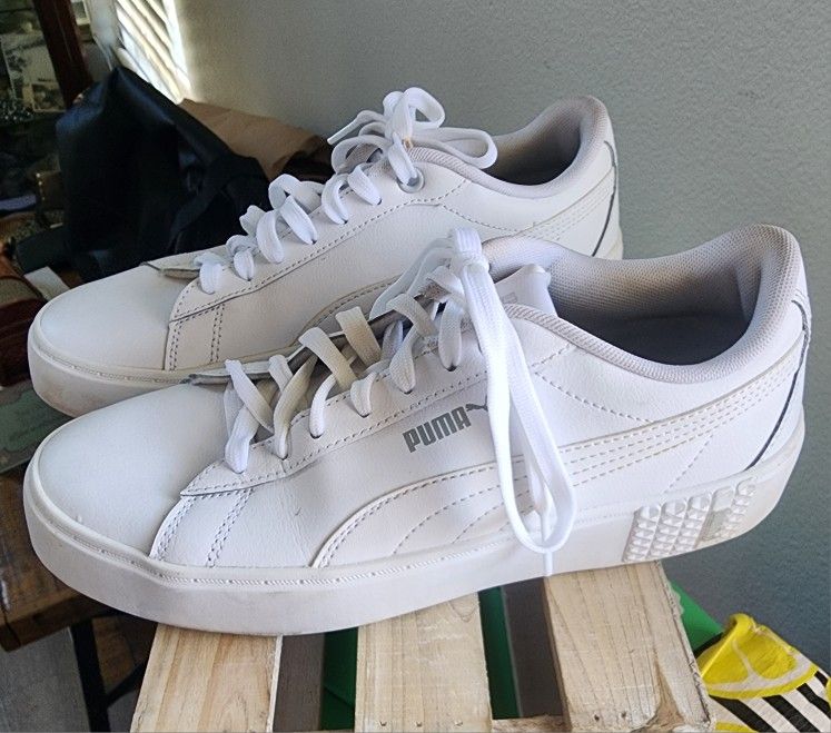 Women's Like NEW PUMA
